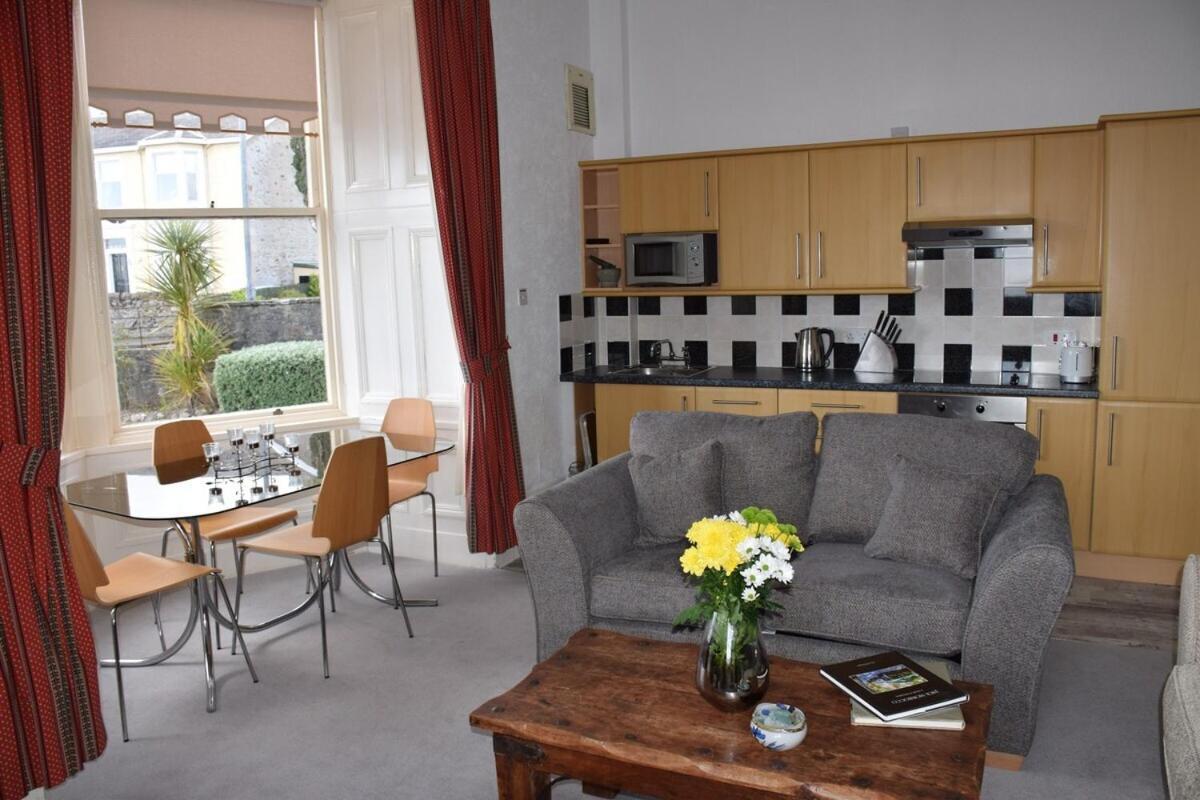 One Marine Place Port Bannatyne Habitación foto
